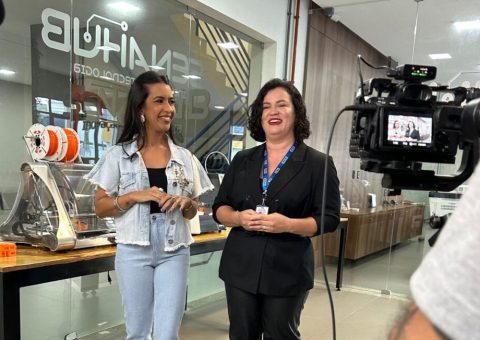 Lis Nunes comandou o Profissão Moda, uma parceria com o Senai-AL - Foto: Reprodução/TV Pajuçara